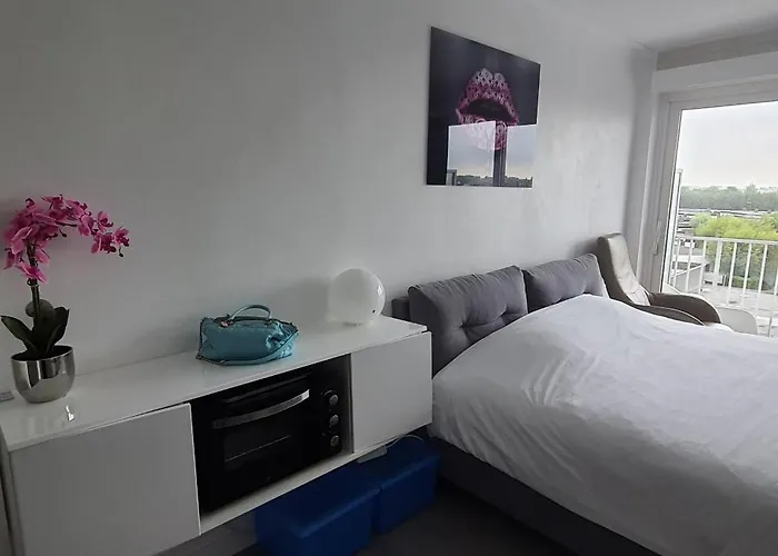 Julian * Middelkerke